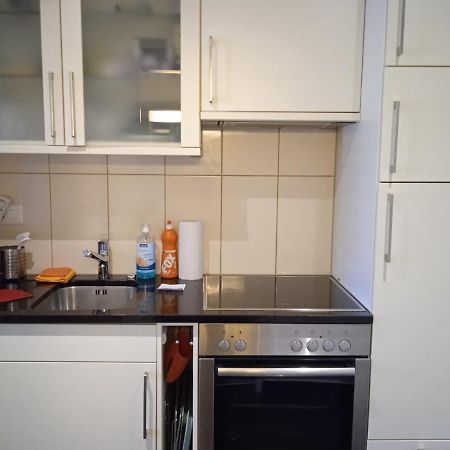 Studio Flat In The Heart Of Zug, Ideal For Solo Travellers Apartment Ngoại thất bức ảnh